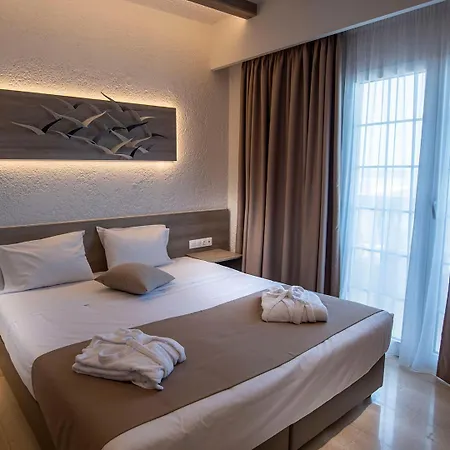 Hotell Porto Greco Village 4*